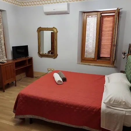 Pantorano לינה וארוחת בוקר 3*